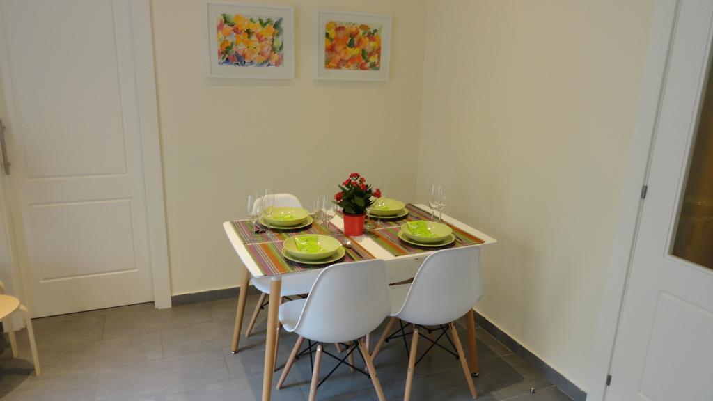 Apartamento zona playa de San Sebastian Sitges Habitación foto